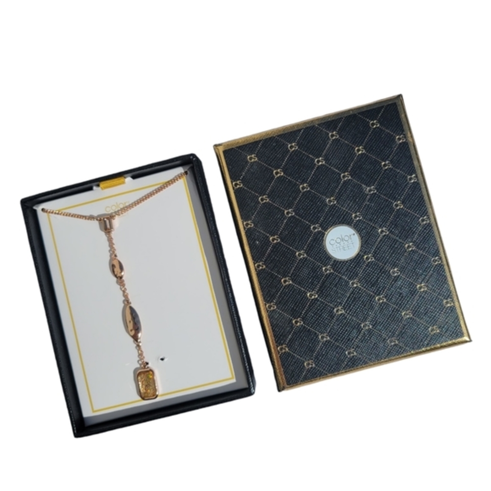 Color Street‎ Rosegold Y Necklace with Tokyo Lights Pendant 30-31.5" Long
